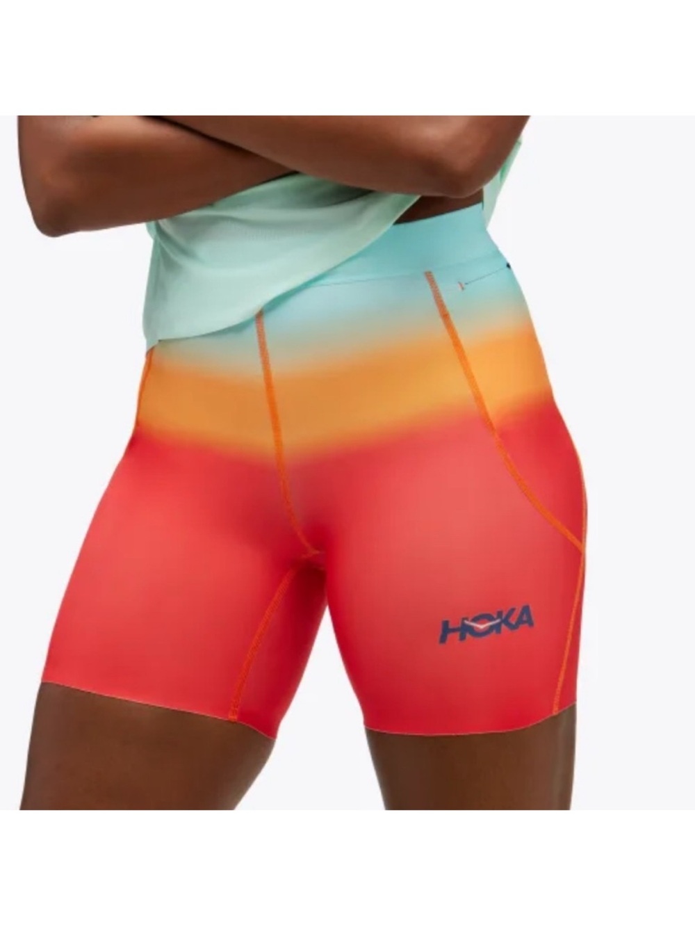 Hoka Women’s Novafly 6” Spandex Knit Shorts Sz S in Cloudless Ombré